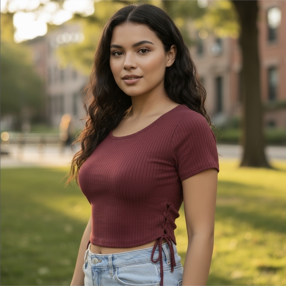 Rue21 ✦ Ribbed Burgundy Lace‑Up Side Top ✦ Scoop Neck Short Sleeve Stretch Tee S